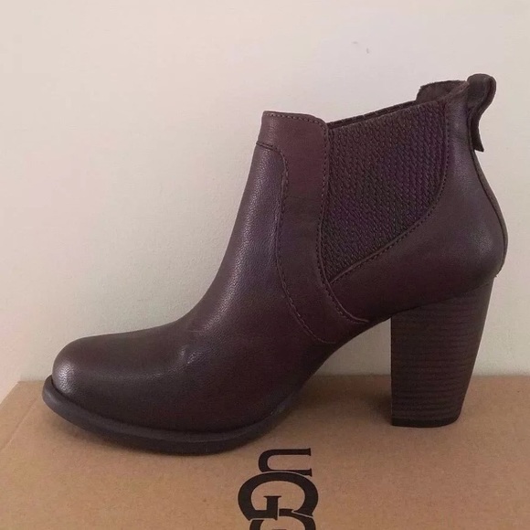 New ugg Cobie II Women’s gorgeous boots $295 - Picture 2 of 8
